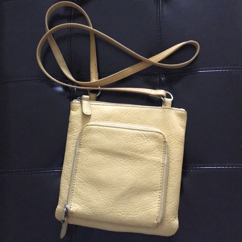 Fossil cross body handbag, in Yellow